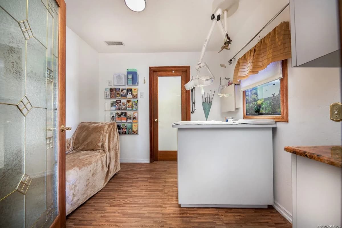 Image of an exam room